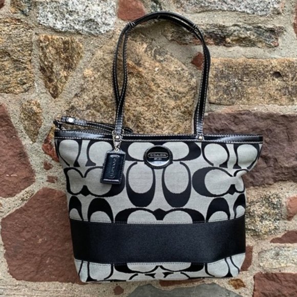 Coach Handbags - NEW COACH BAG